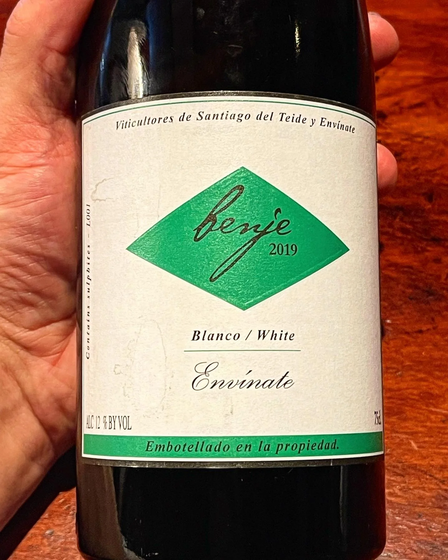 Benje blanco, 2019
D.O. Icoden-Daute-Isora 

#vino #wine #vinostenerife #vinosdecanarias #winelover #winelovers #gourmet #foodie #vinosdeespa&ntilde;a