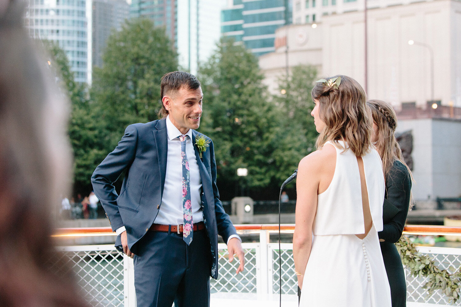 wedding-ceremony-chicago-river-moment.jpg