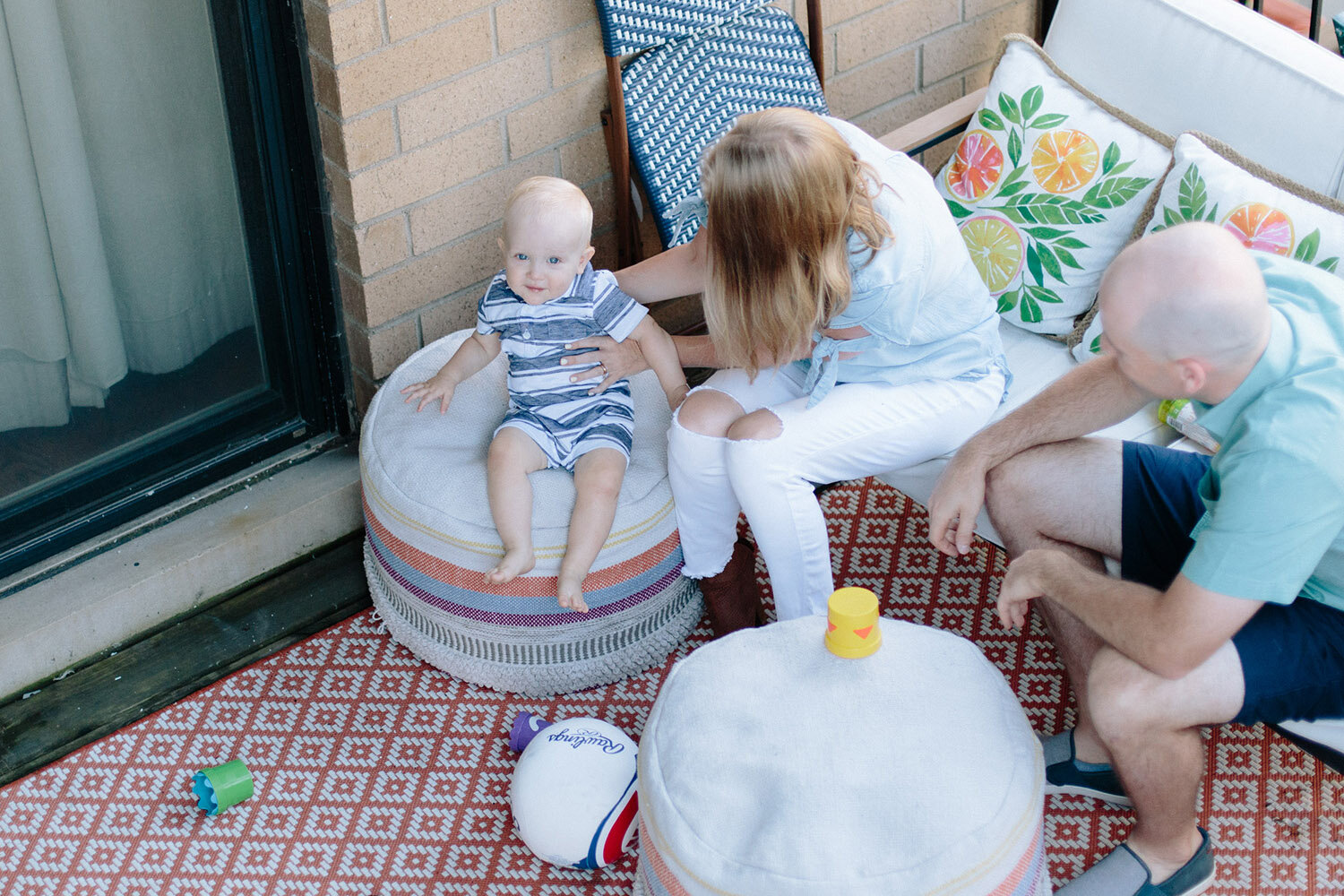 chicago-patio-family-session.jpg