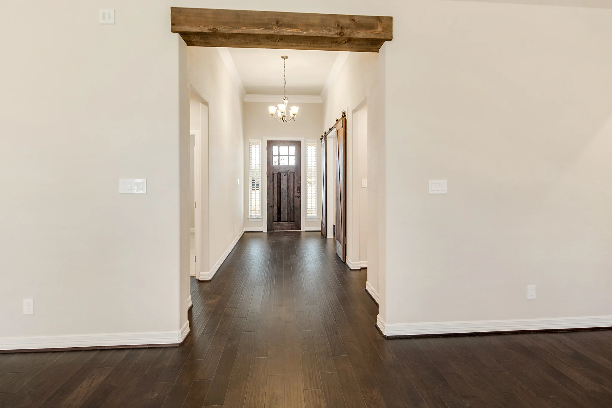 10653-Hampton-Iola-TX-013.jpg