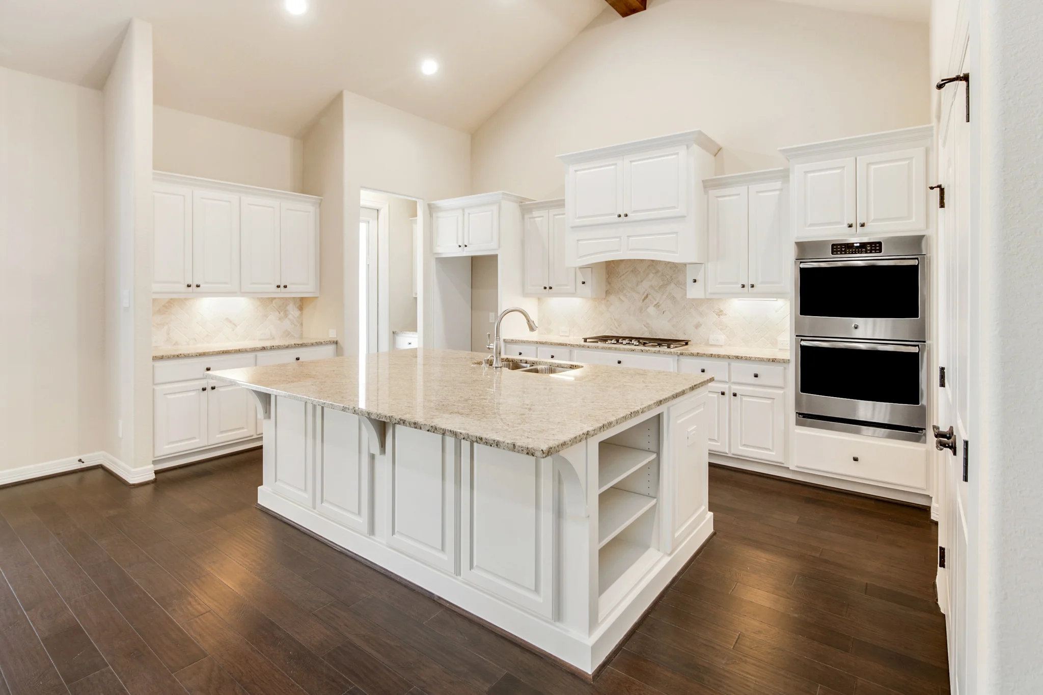 10653-Hampton-Iola-TX-022.jpg