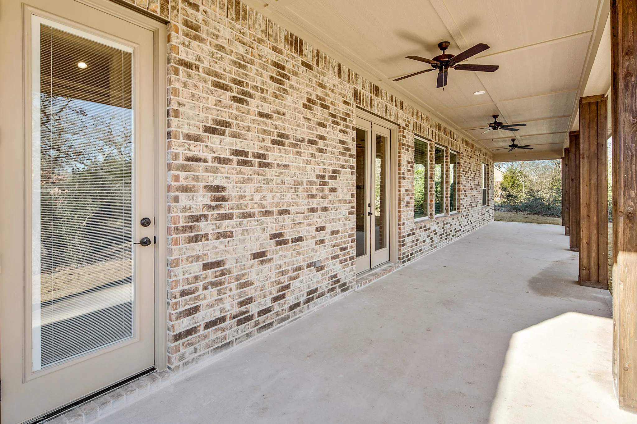 10653-Hampton-Iola-TX-042.jpg