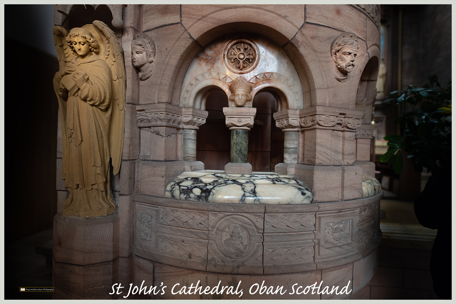 St John’s Cathedral, Oban Scotland DSC_2609.jpg