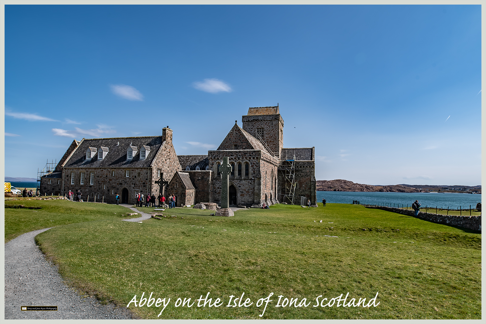 Abbey on the Isle of Iona Scotland DSC_2766.jpg