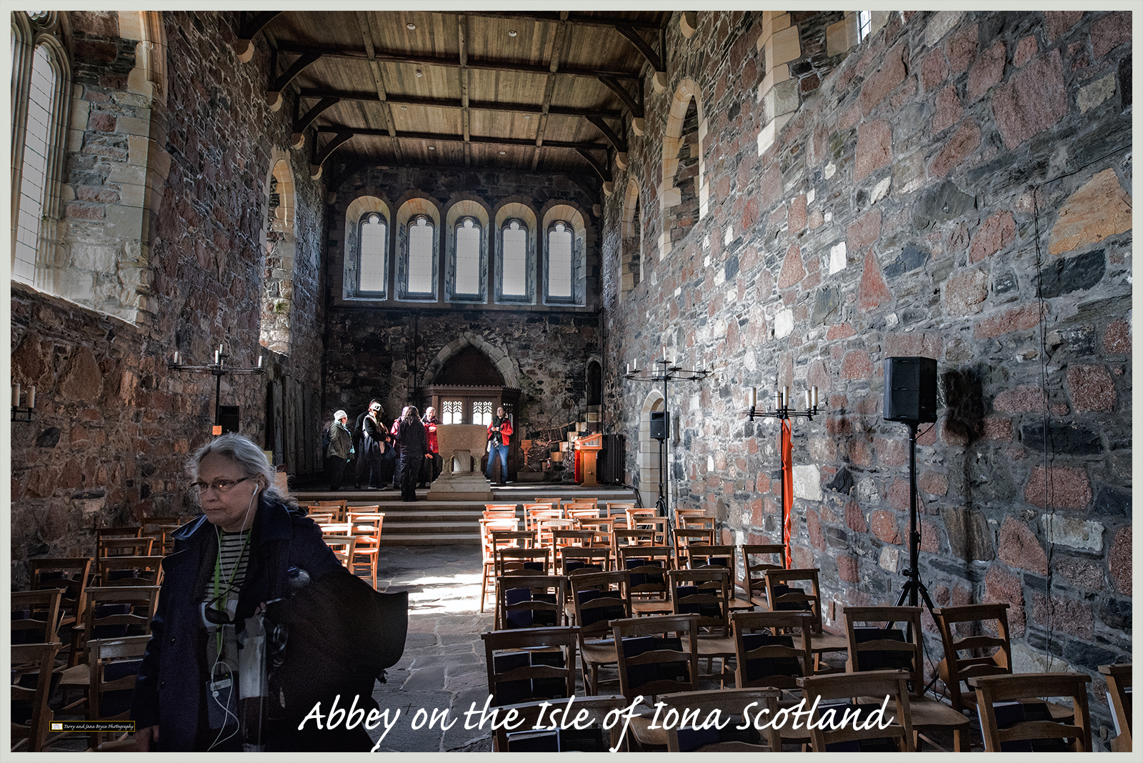 Abbey on the Isle of Iona Scotland DSC_2772.jpg