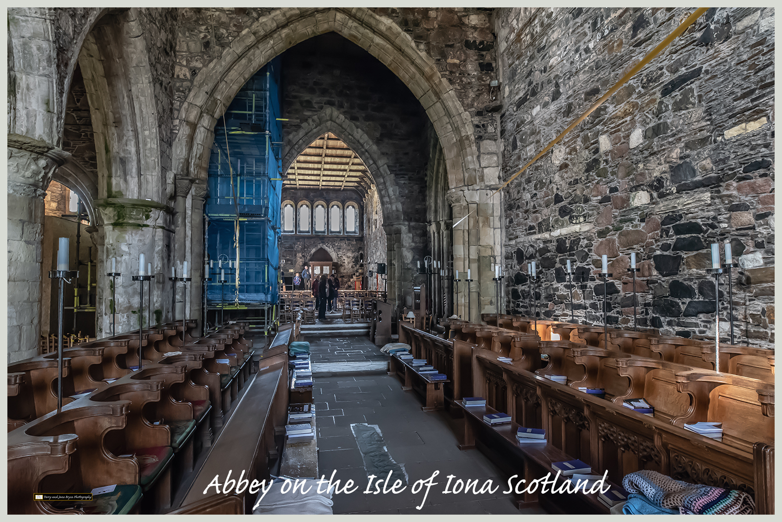 Abbey on the Isle of Iona Scotland DSC_2776.jpg