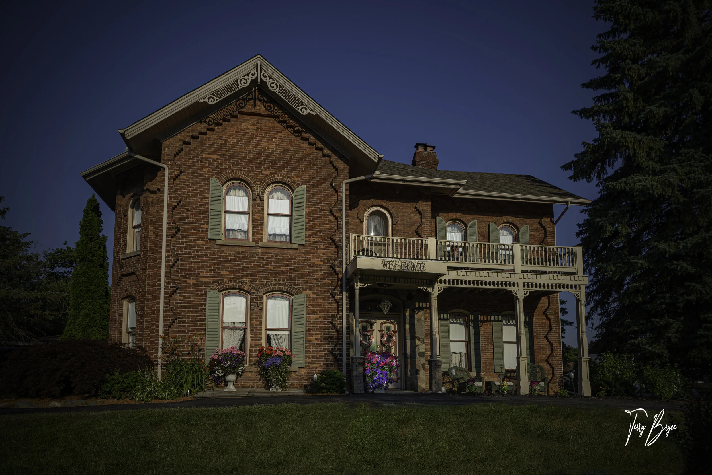 A Night to Remember Bed and Breakfast 5712 Main St Lexington, MI 48450