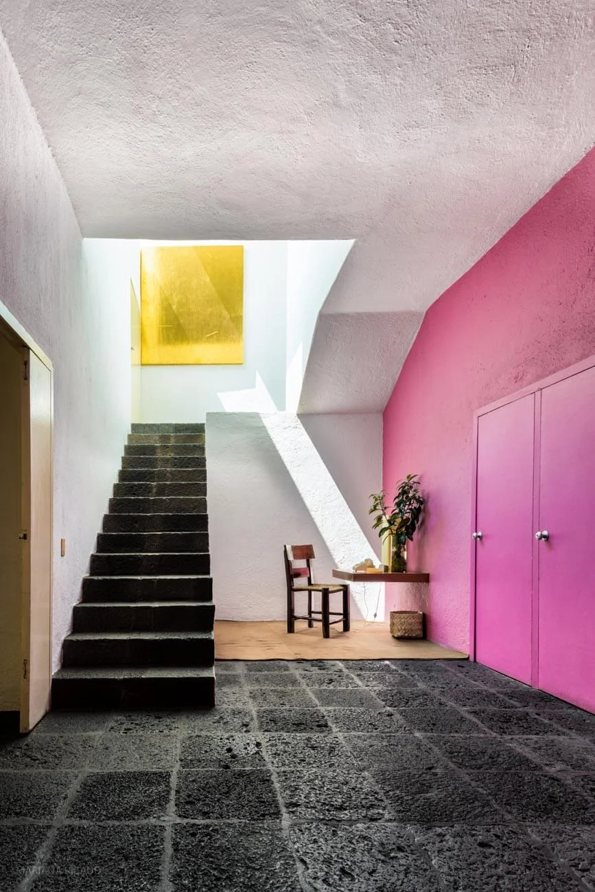 BARRAGAN-1.jpg