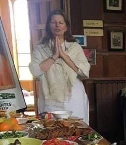 Padma+meal+prayer.jpg