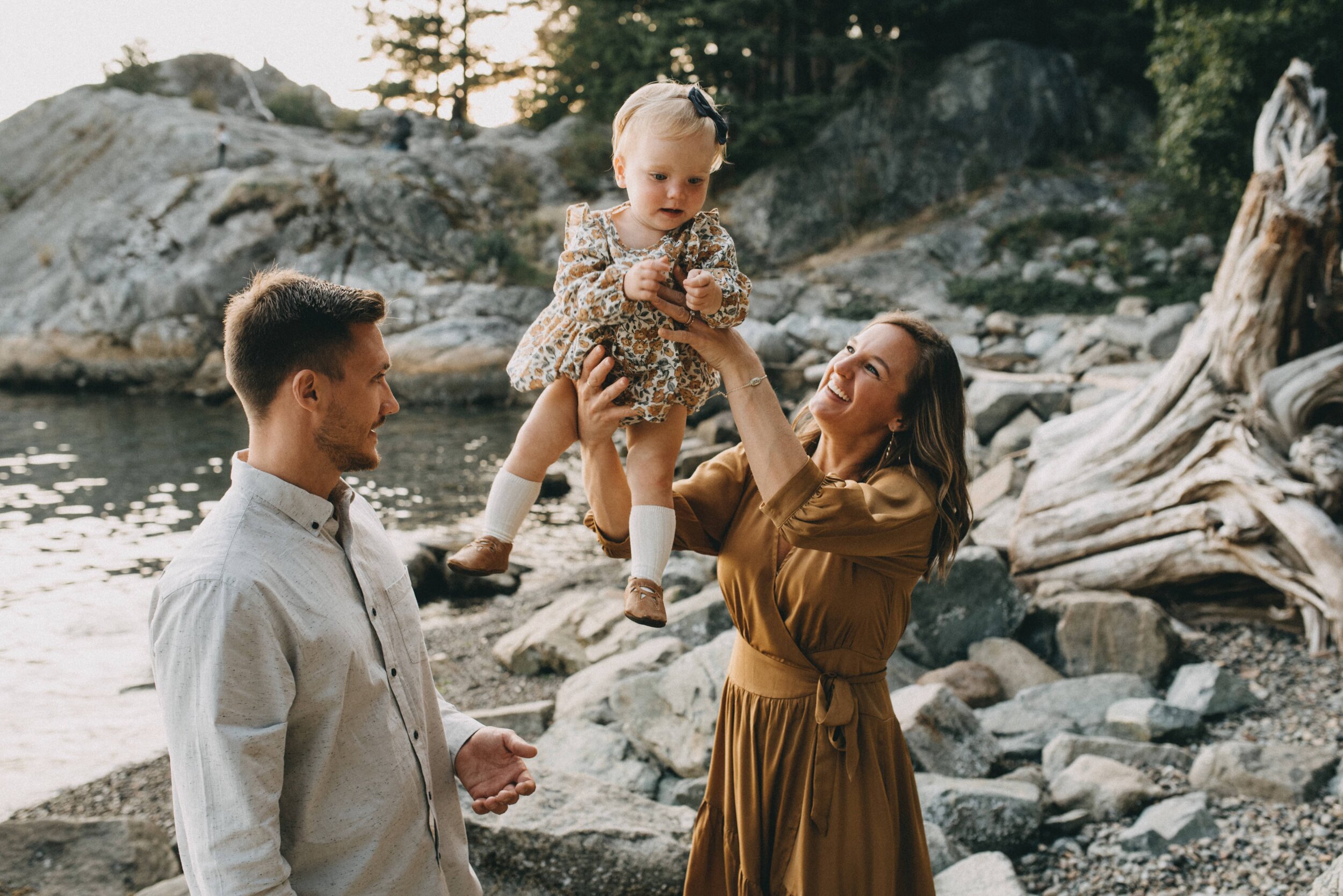 jayme lang Whytecliff park family session Vancouver bc 4.jpg