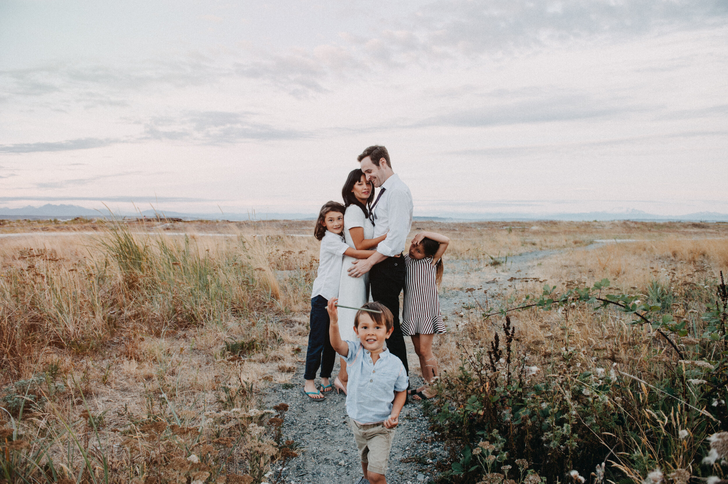 jayme lang Centennial Beach family session Vancouver bc 5.jpg