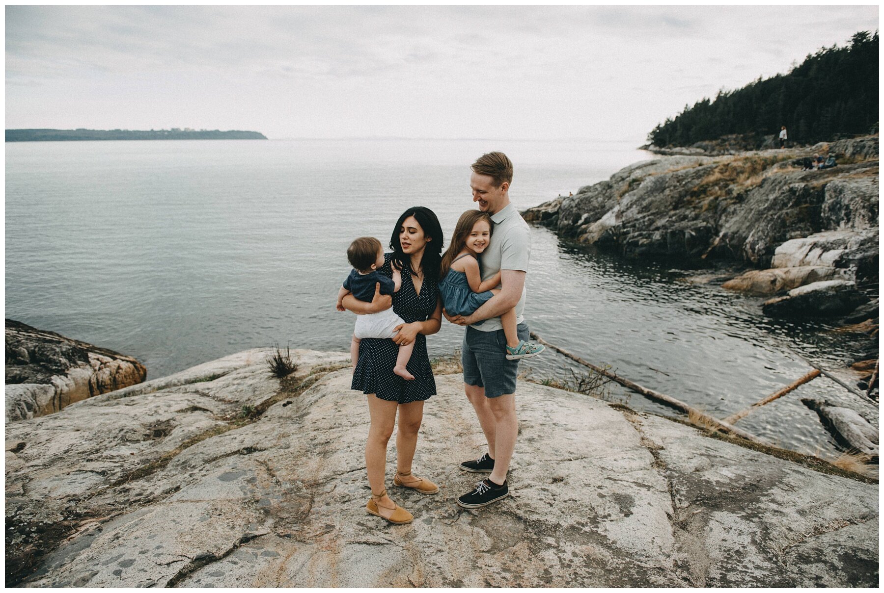Vancouver family photographer  || Caulfield Park Family Photos || Jaymelang_3521.jpg