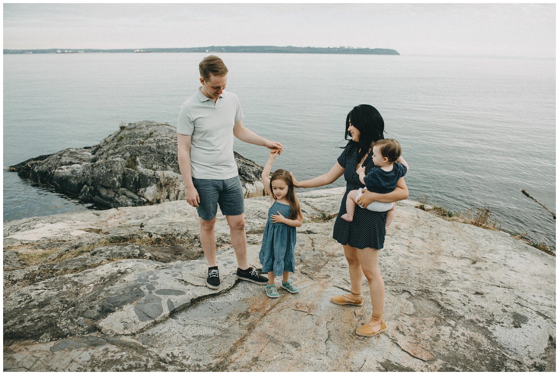 Vancouver family photographer  || Caulfield Park Family Photos || Jaymelang_3524.jpg