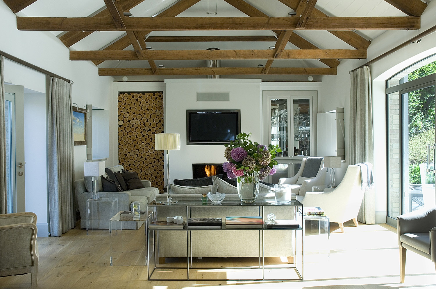 Hayward - Subtle, Understated Coastal Elegance!