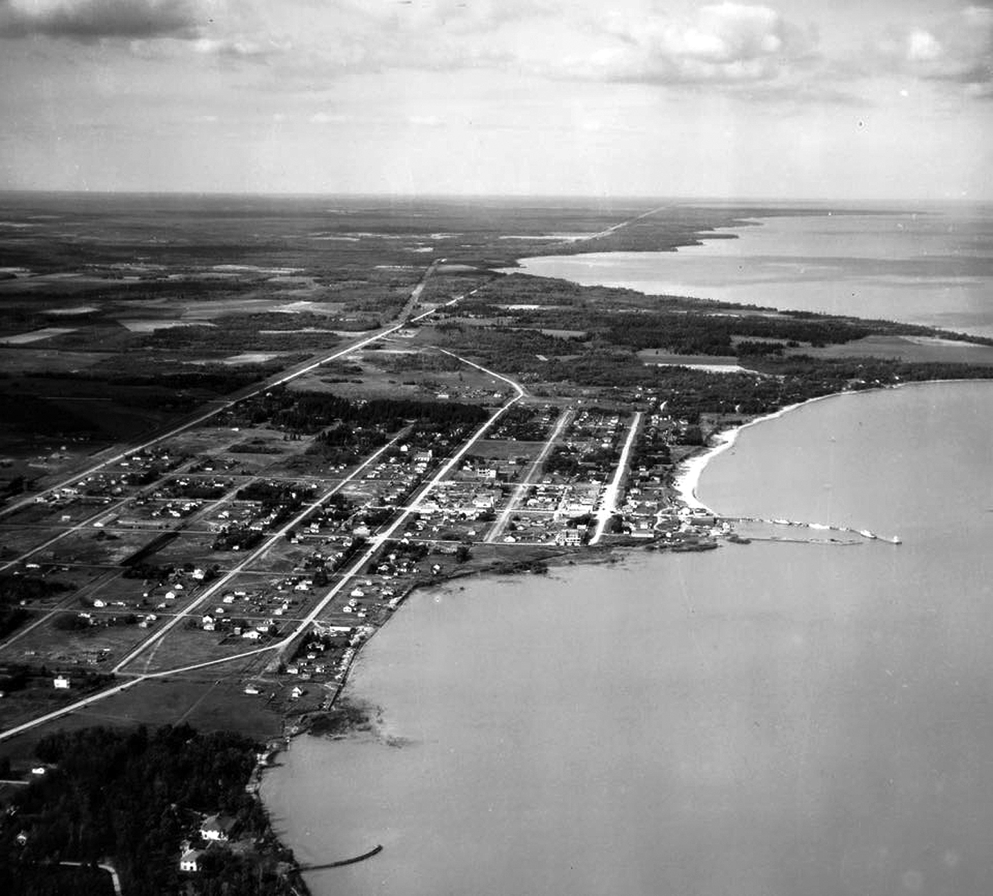 1930s - LAC Gimli aerial 01.jpg