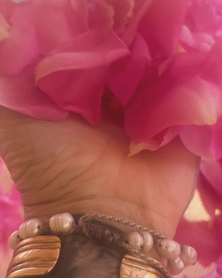 For the love of roses ~ ~ ~ and poppies.  Delicious Rose drops available online or at my local shop ~ calm and restore blends containing poppy passionflower and rose too ~ #heartopener #roseremedy #luckystarwellness