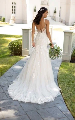 Liebe The Bustle Bridal Boutique Liebe The Bustle Bridal Boutique