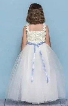 Web capture_8-1-2024_134447_rosebudfashions.com.jpeg