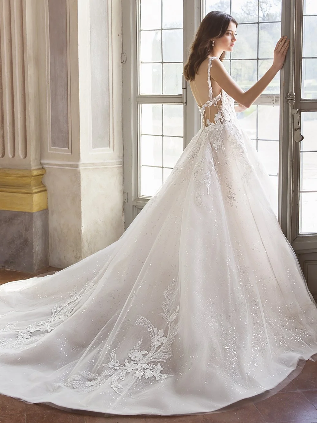 scoop neckline aline wedding dress.jpg