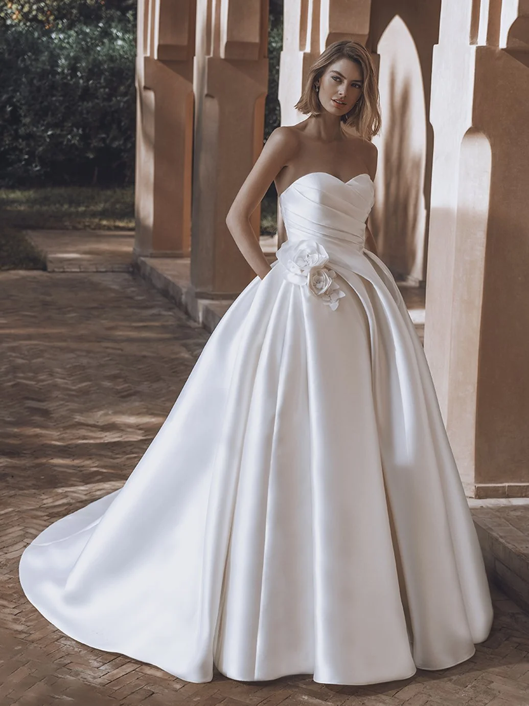 classic ballgown wedding dress.jpg
