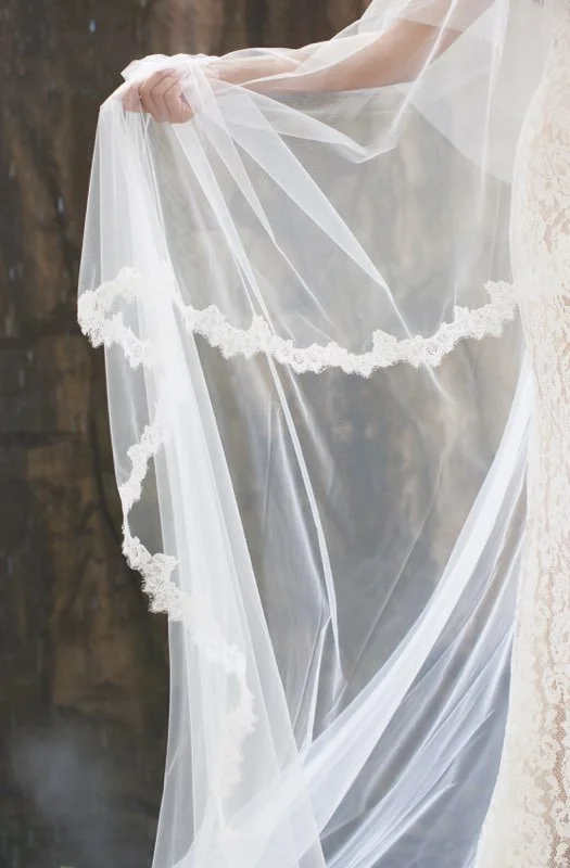 lace_veil.jpeg