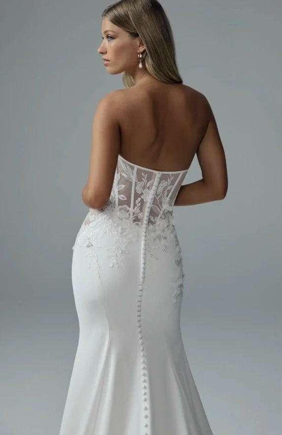 modern and unique wedding dress.jpg