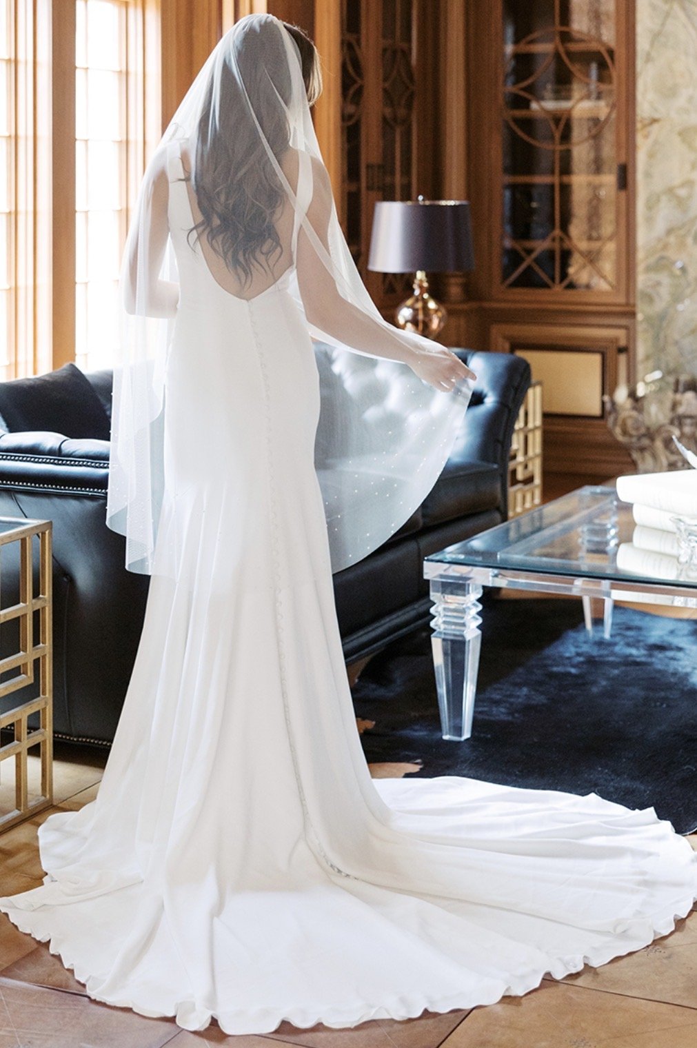 Short veil for wedding.jpg