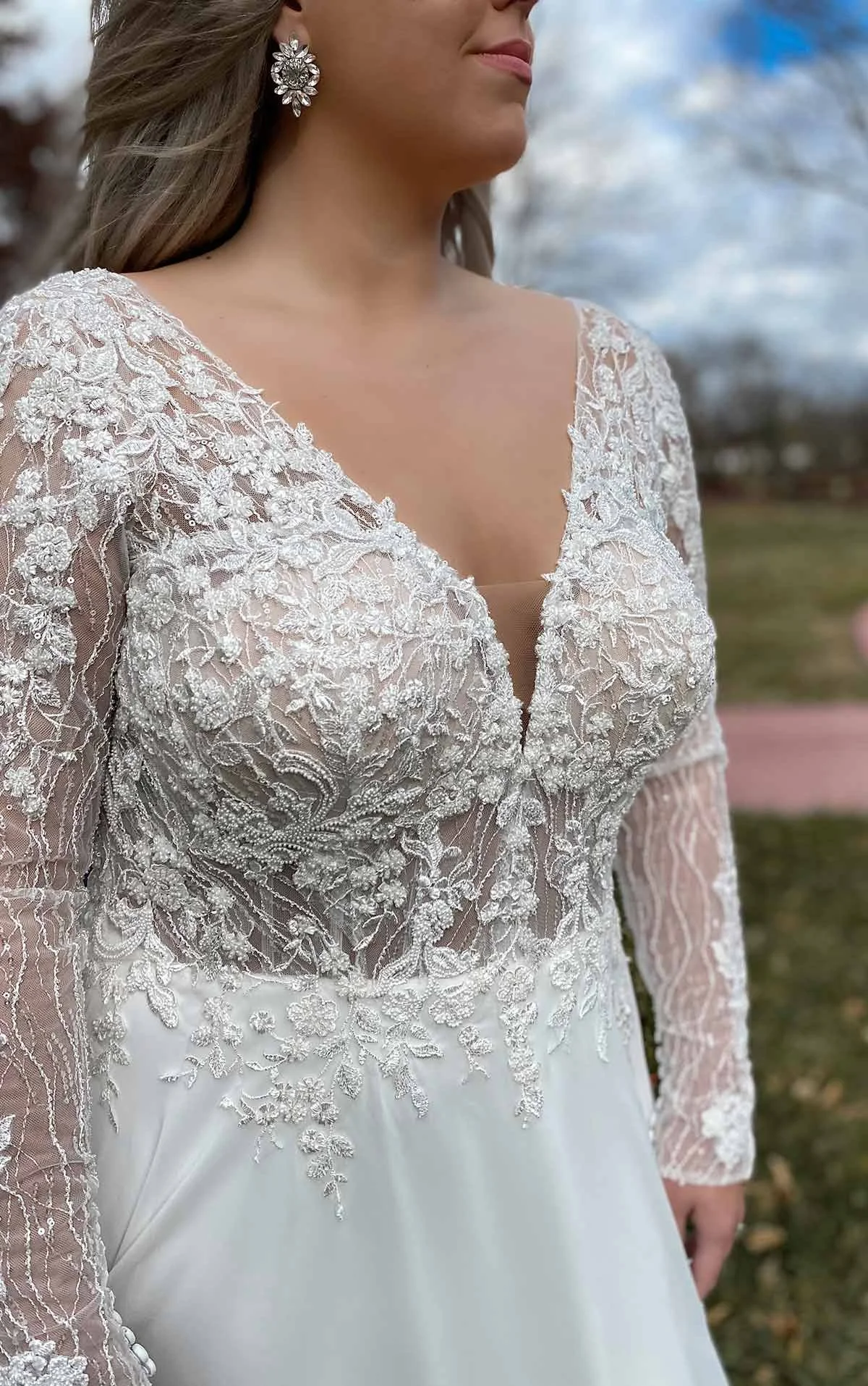 wedding dress for plus size bride.jpg