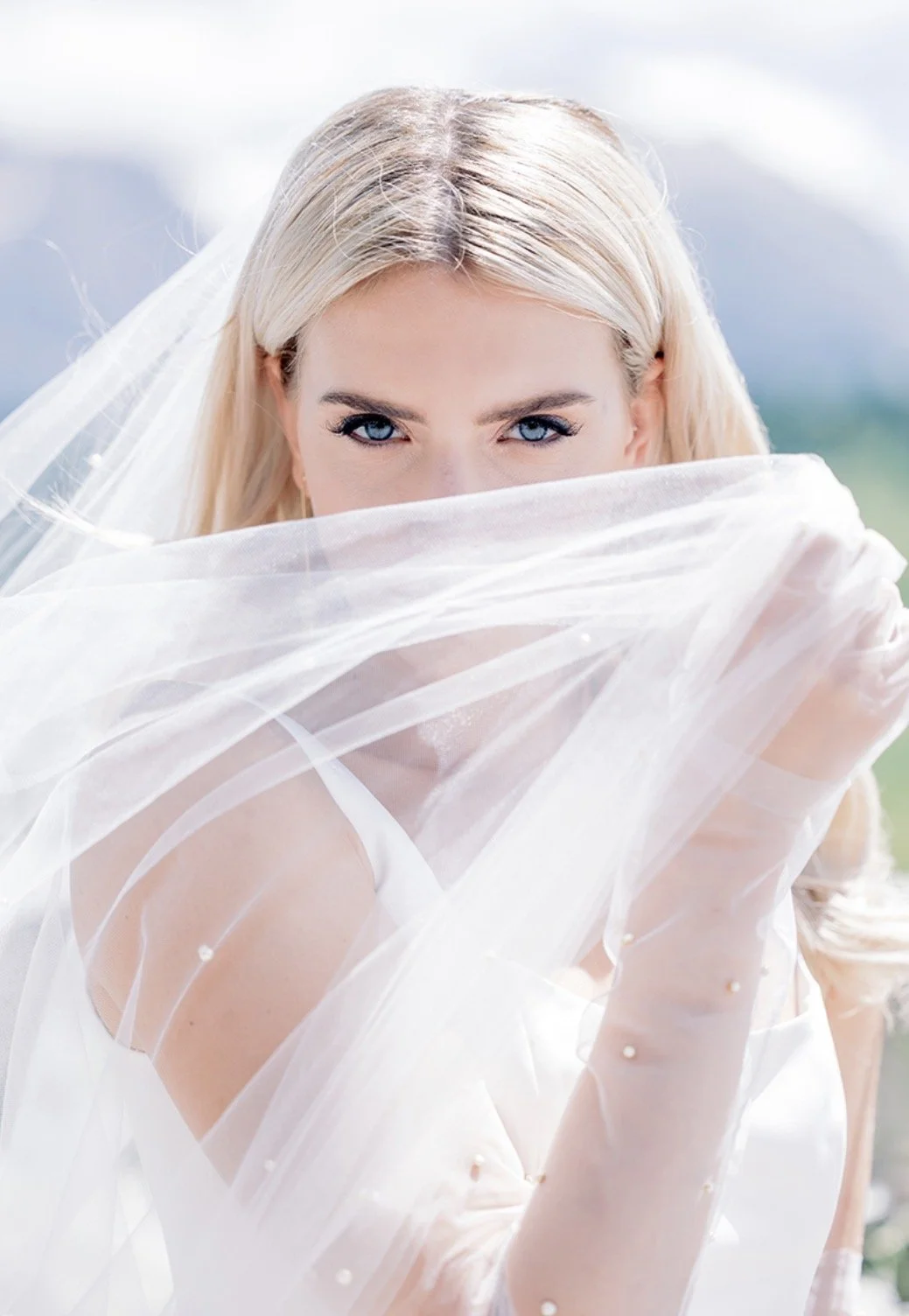 Decadent Toni Federici.jpg