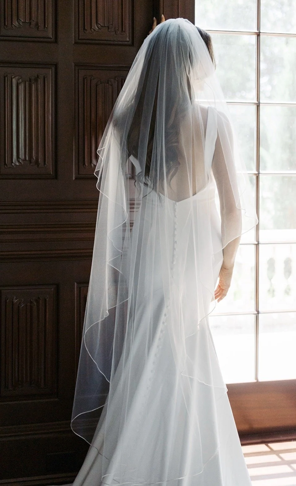 Medium length bridal veil.jpg