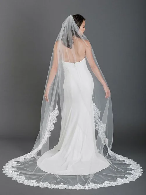 wedding veil with lace under $300.jpg