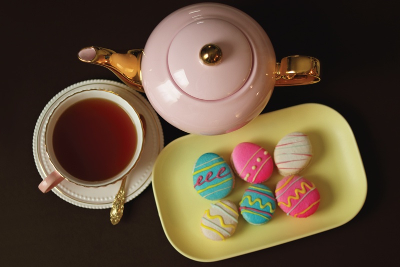 easter-macarons.jpg