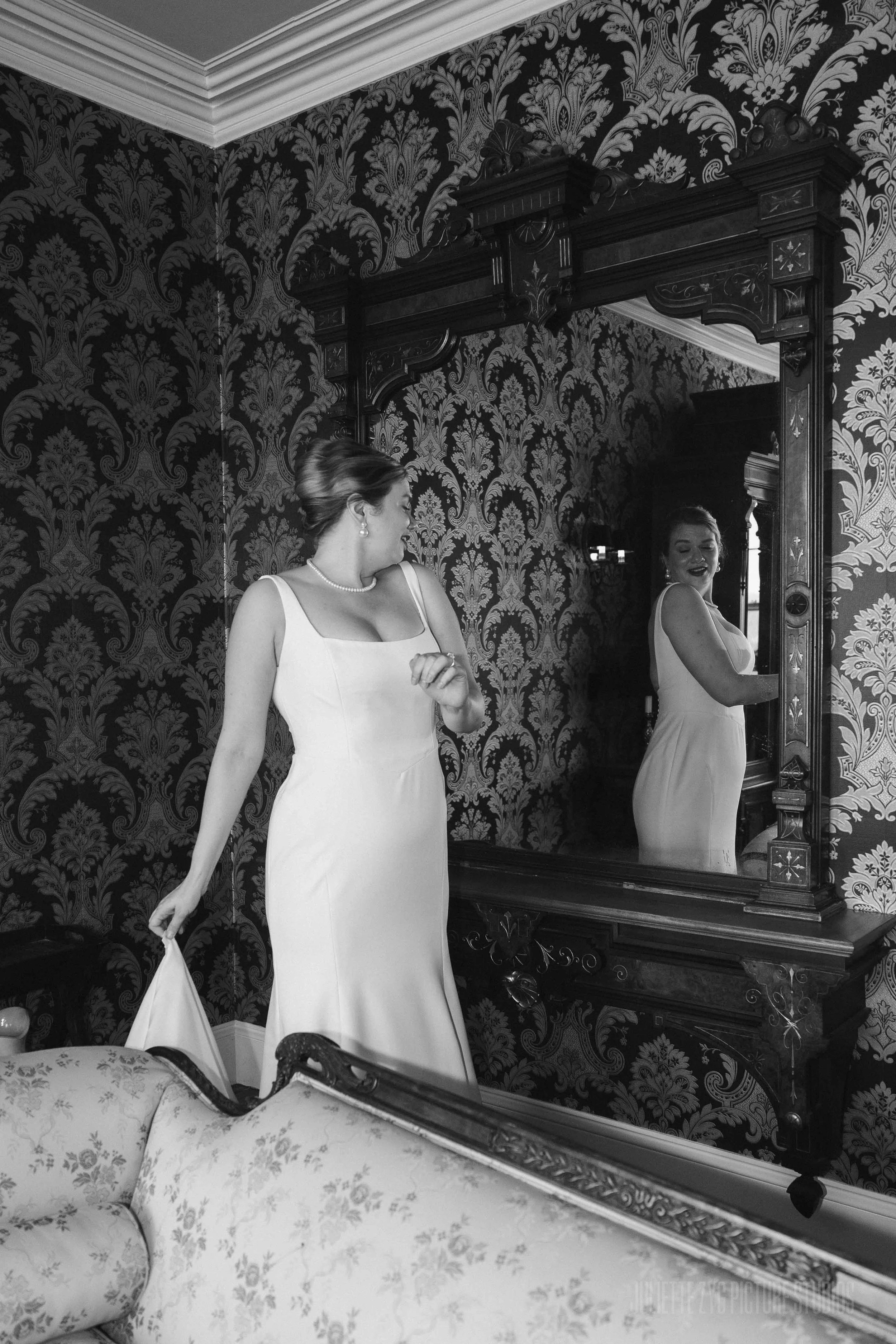 Am+Da-IthacaNY-Wedding-22.jpg
