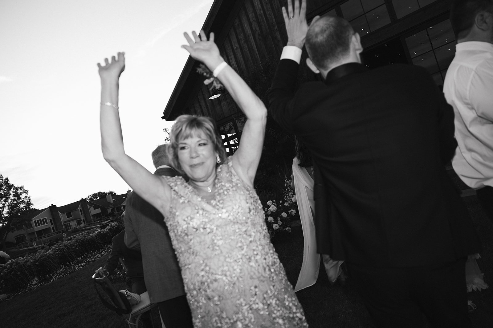 puja+matt-sneakpeekday2-67.jpg