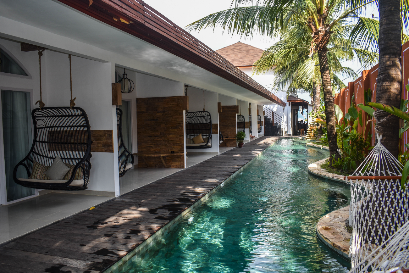 Deluxe Poolside at Pesona