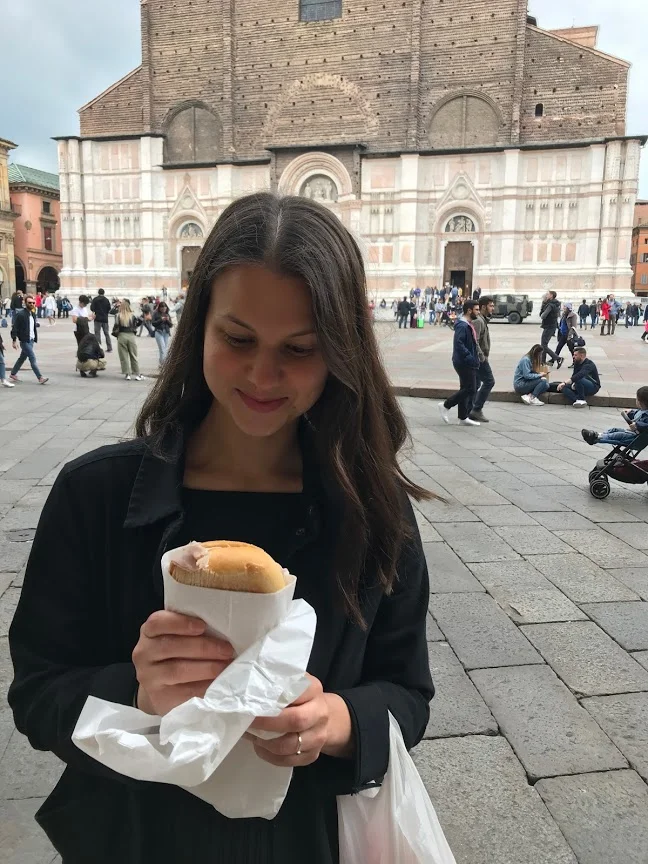 Working on our bellies in Bologna 