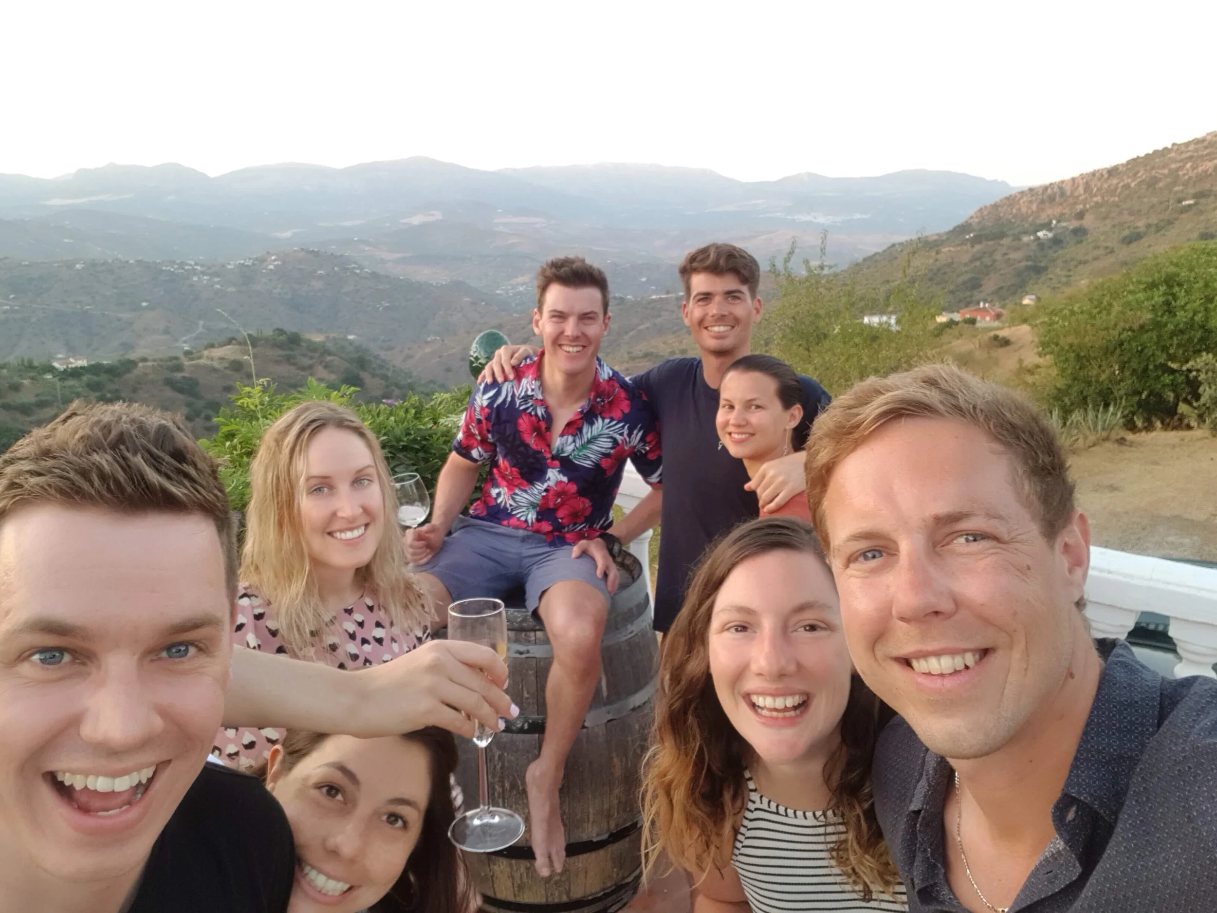 All types of ‘feliz’ in Spain