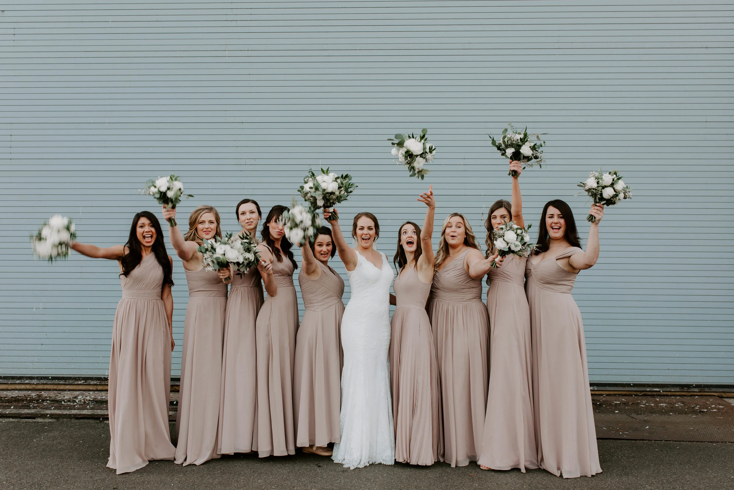 bridesmaids seattle wedding photos