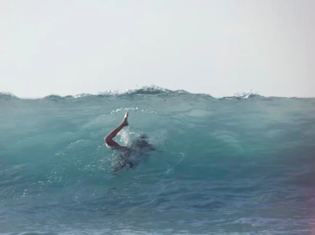 duck_dive_2009_18x2401.jpg