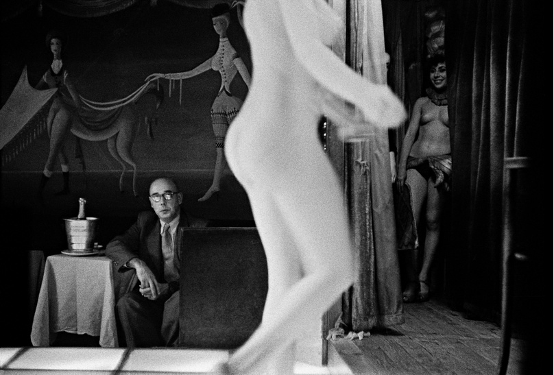 Frank Horvat, Le Sphinx, Paris, 1956