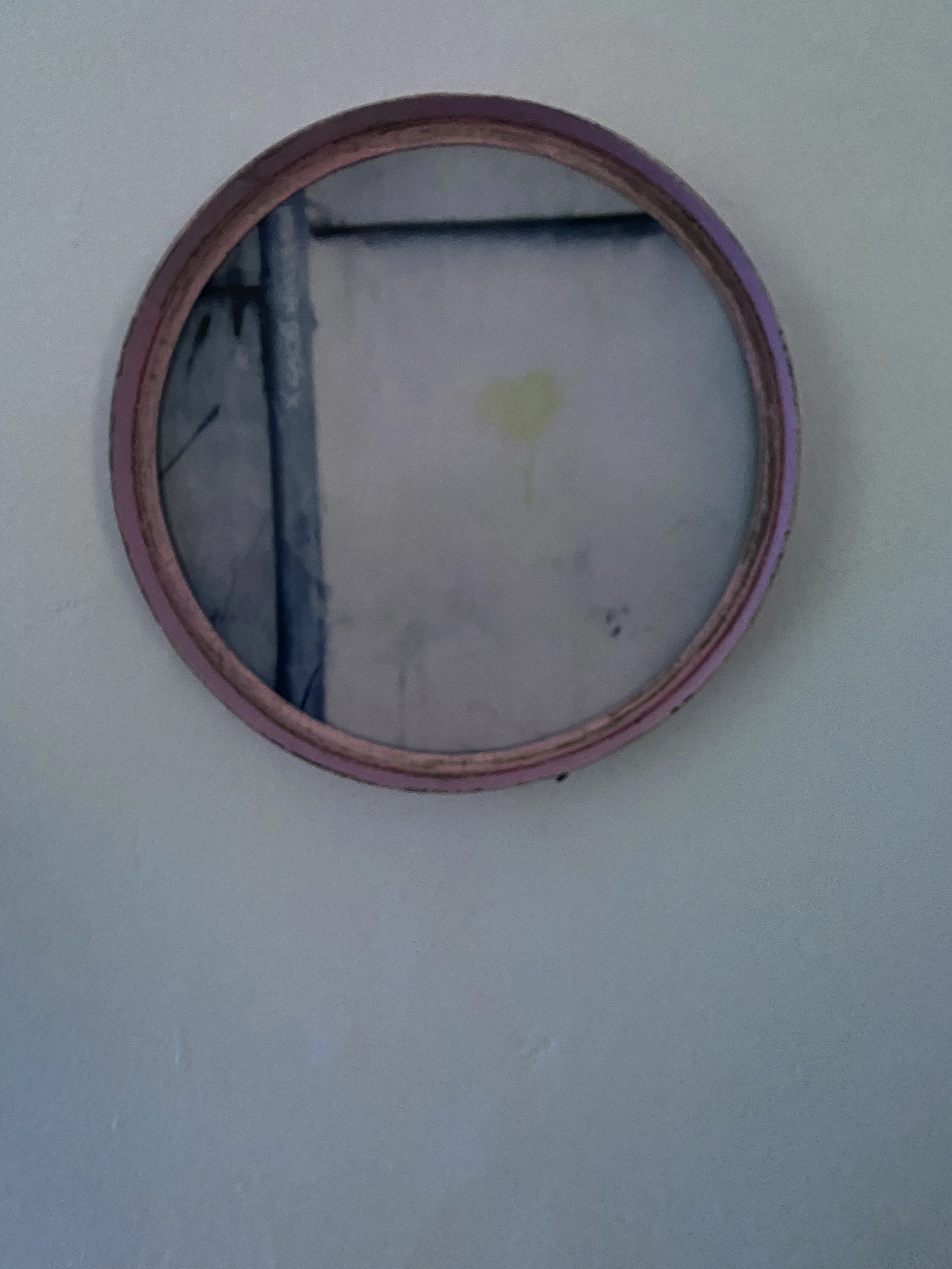 APPLES FLOAT DOWN HERE