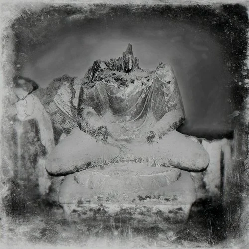 《无头的佛像》(2011-2016),邵文欢