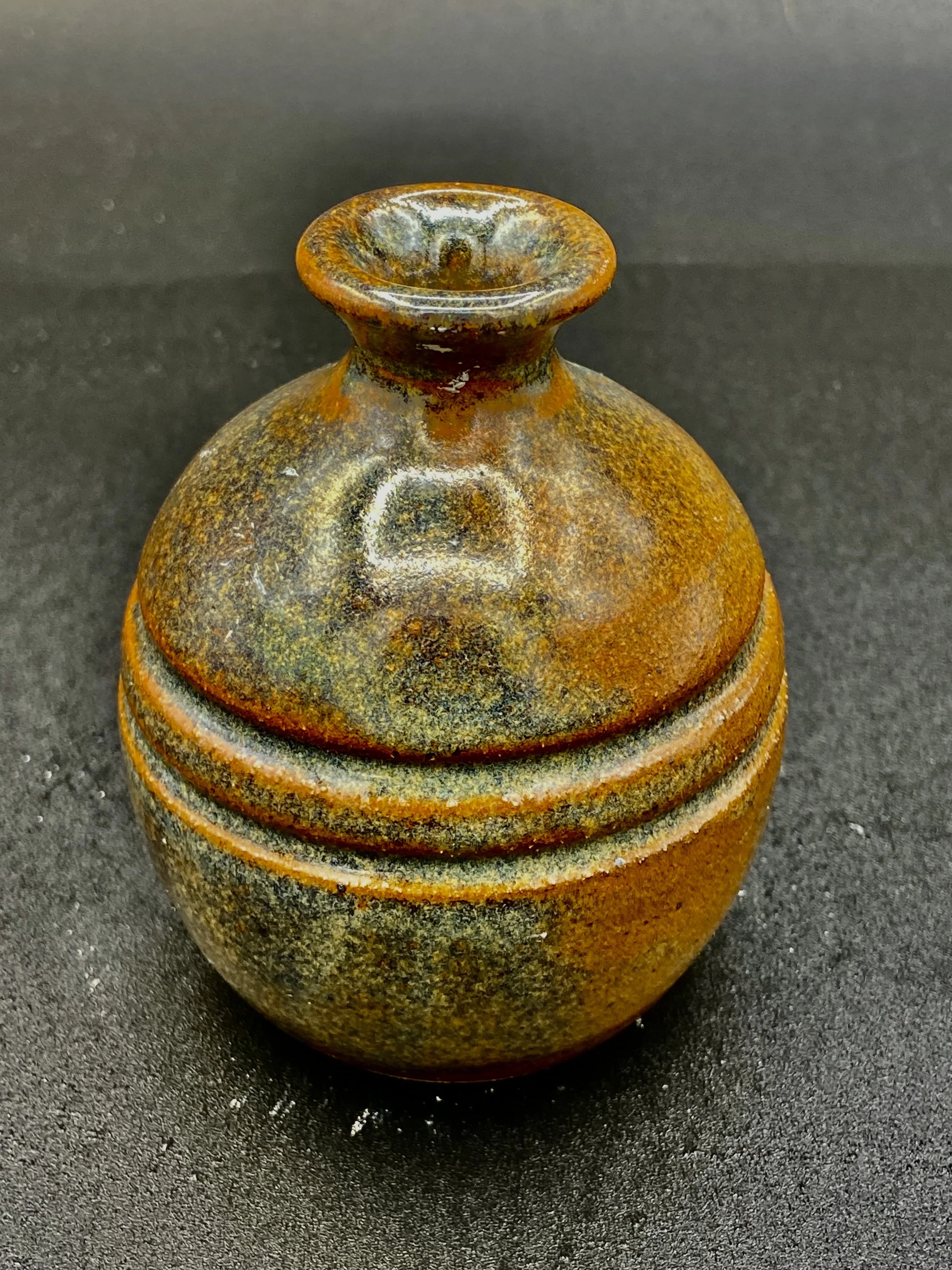 Bud Vase (4" H)
