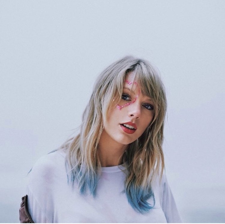 via Instagram @taylorswift