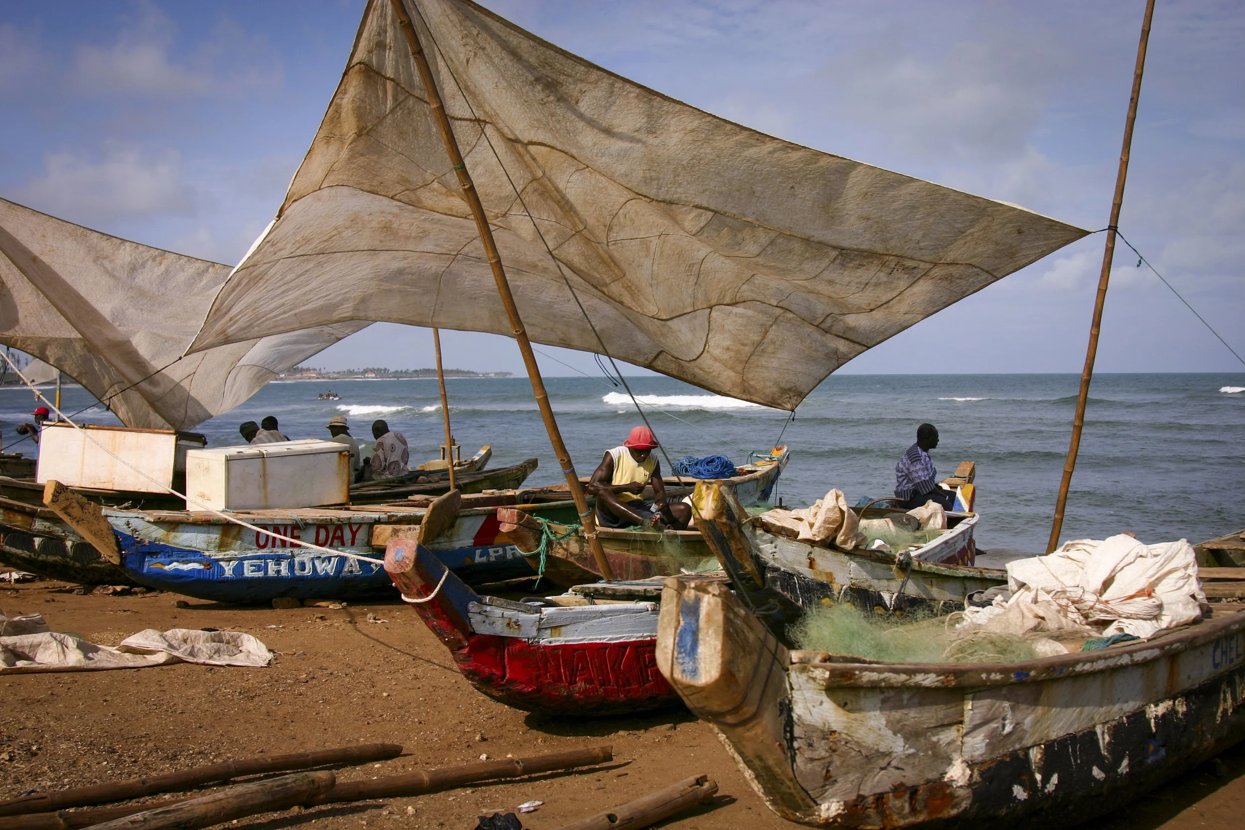 ghana boats1.jpg