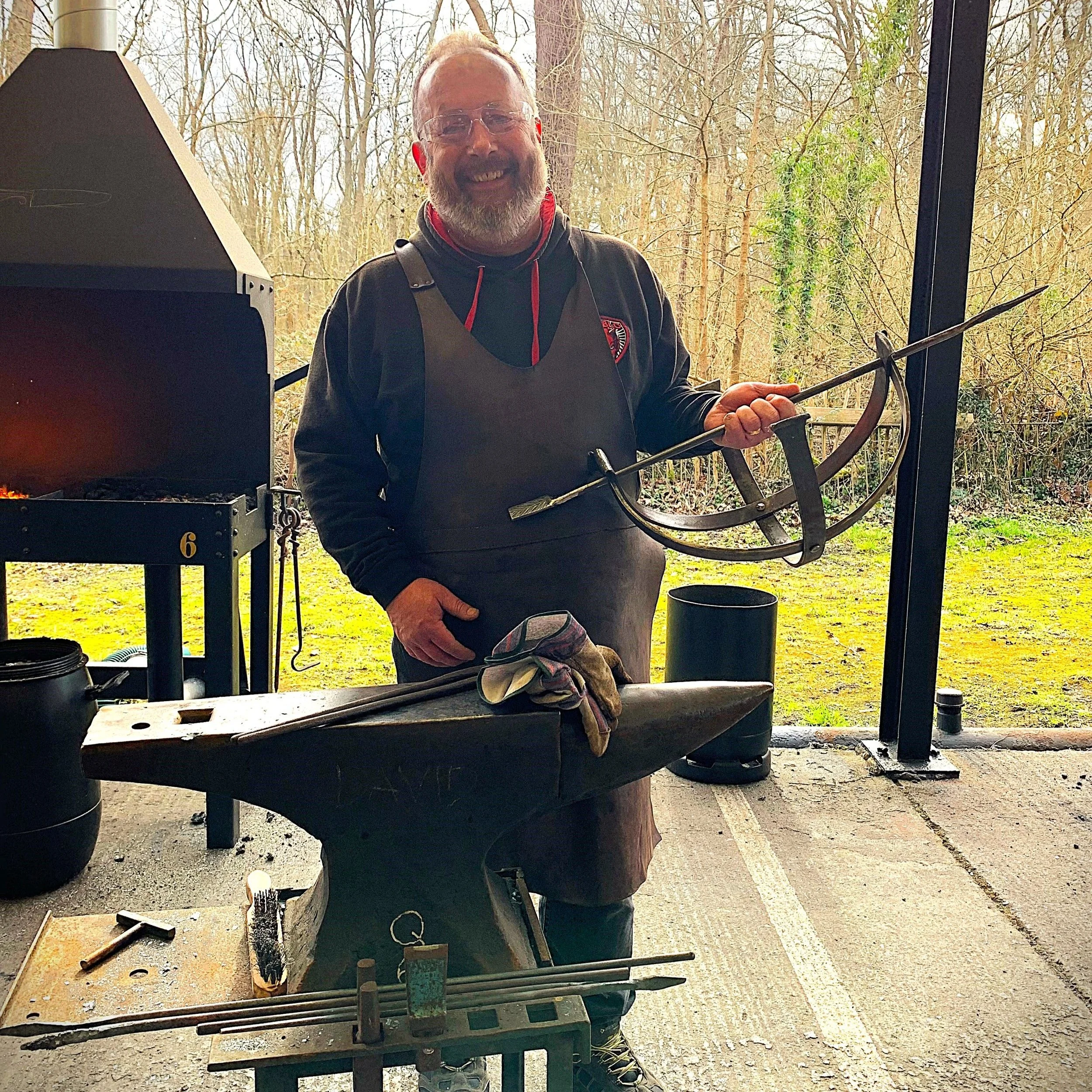 Blacksmithing+Courses+in+Leatherhead.jpg