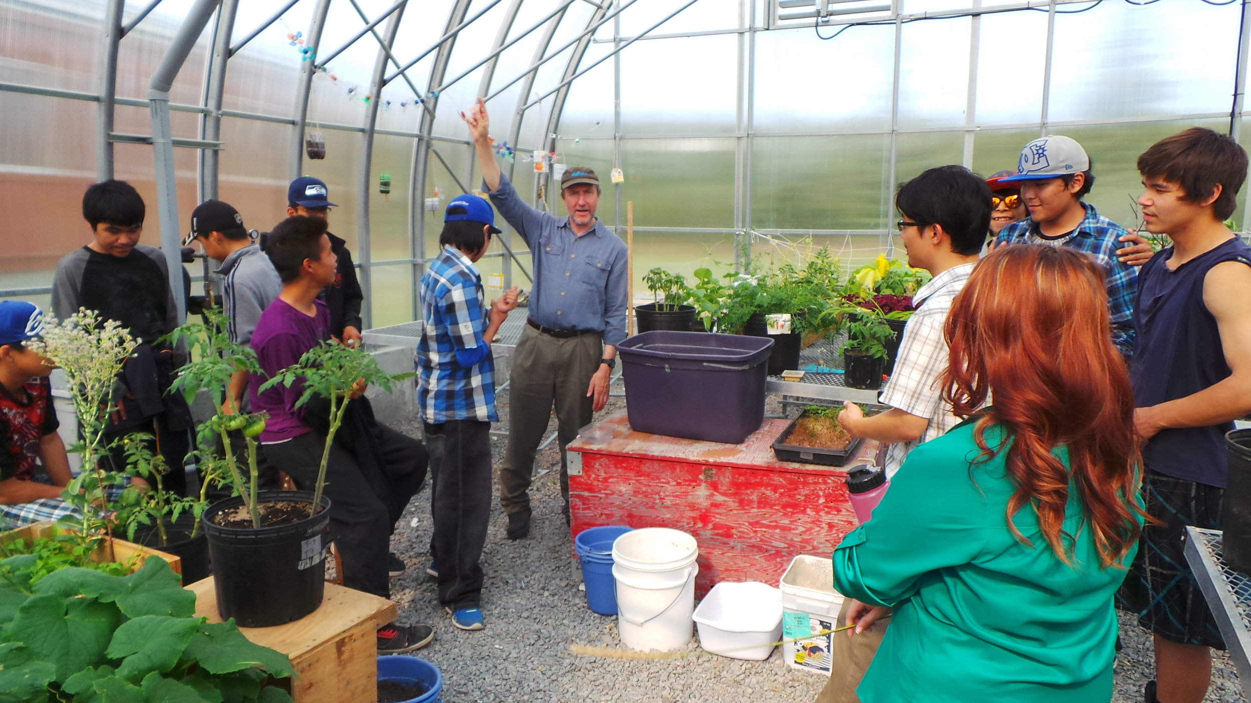 Warwick Vincent leading science day at the Centre d'études nordiques science center in Whapmagoostui-Kuujjuarapik
