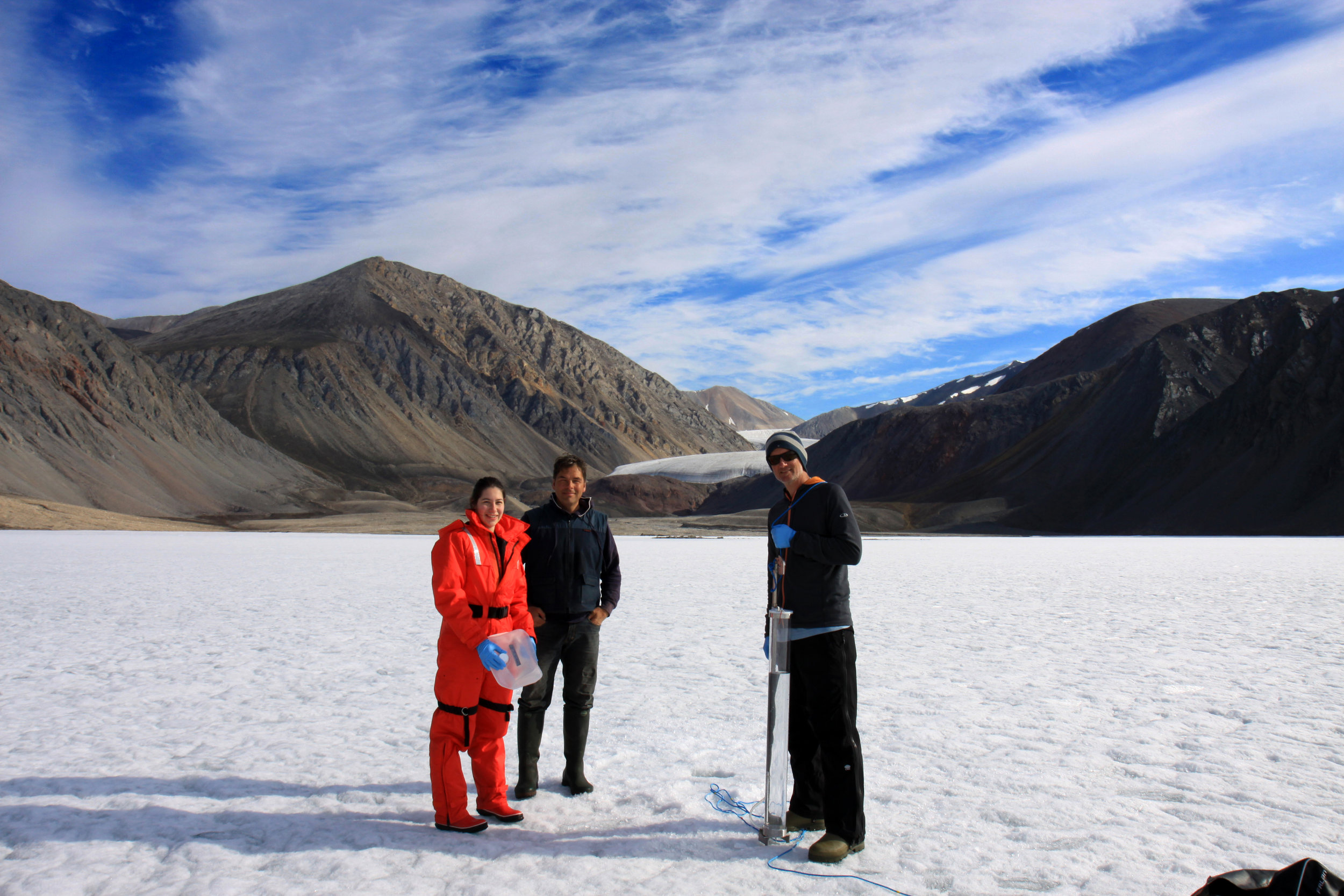 Myriam Labbé, Denis Sarrazin & Alex Culley sampling in Neige Bay, Milne Fjord (Photo courtesy of D. Sarrazin) 