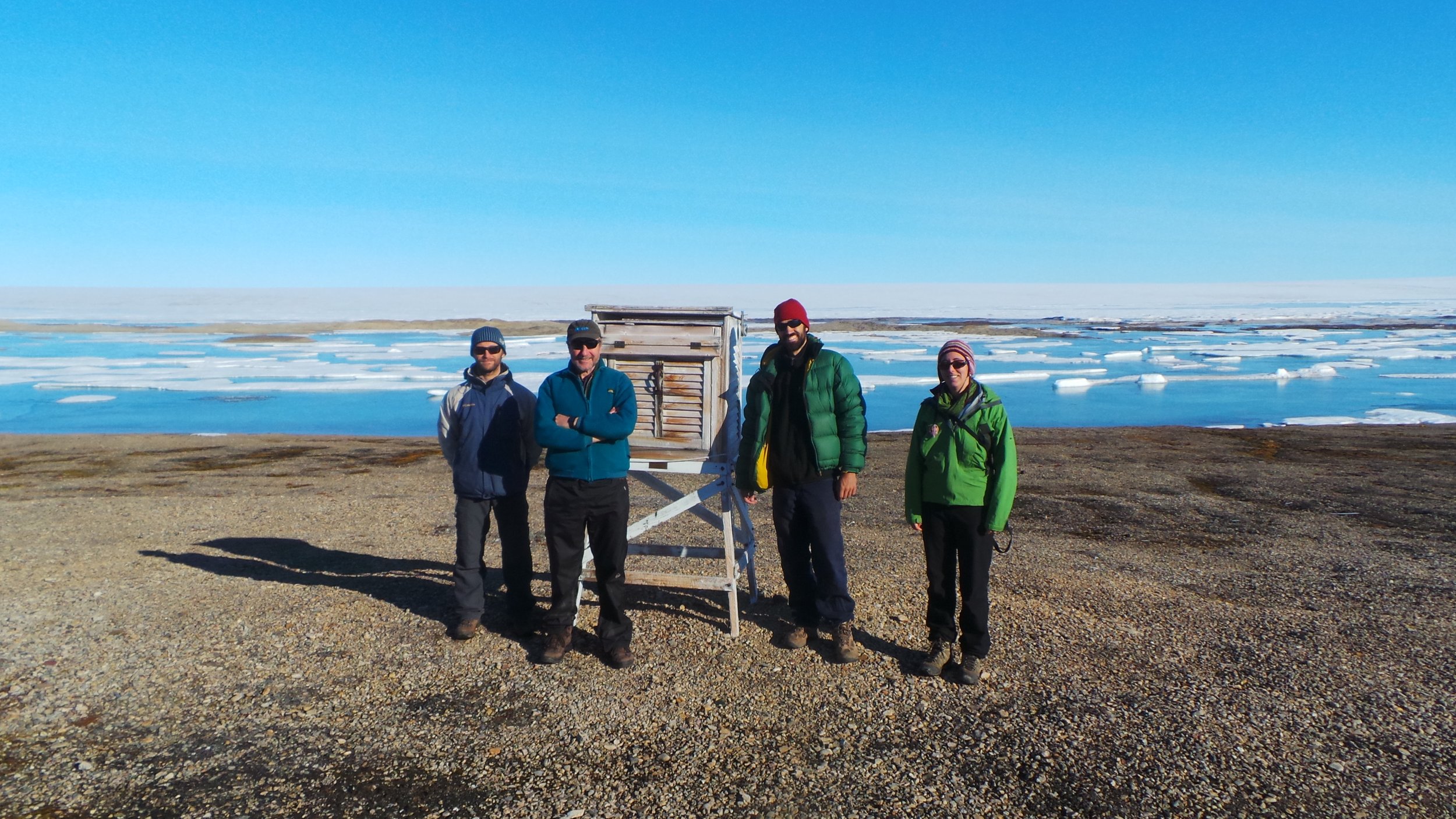 From right to left Jérôme Comte, Warwick Vincent, Michel Paquette and Paschale Bégin in the Ward Hunt Island sun
