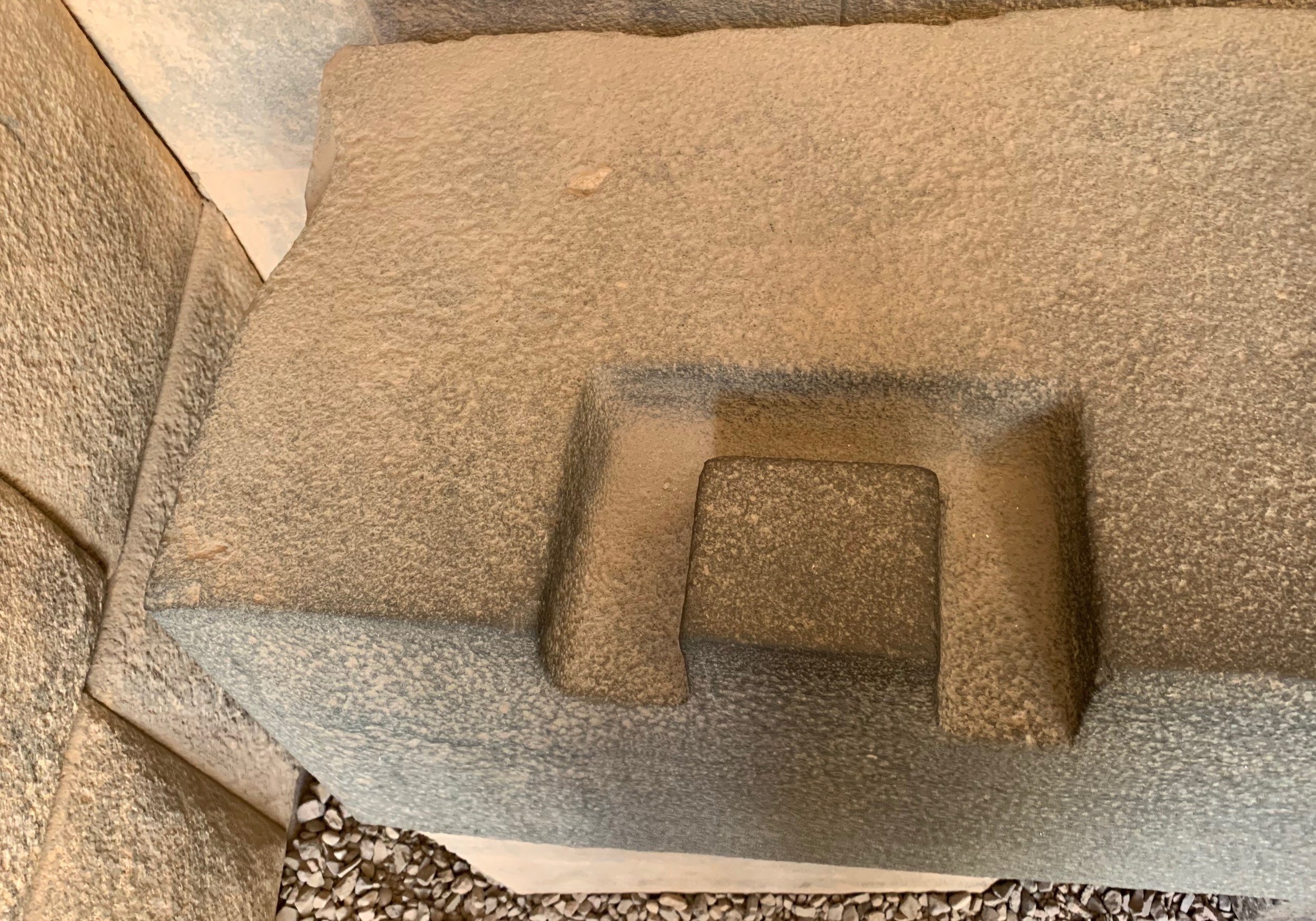 Stone locking technique at Qorikancha